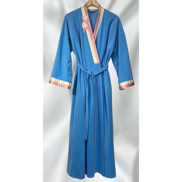 Vanity Fair | Intimates & Sleepwear | Vintage Vanity Fair Robe Ribbon ...